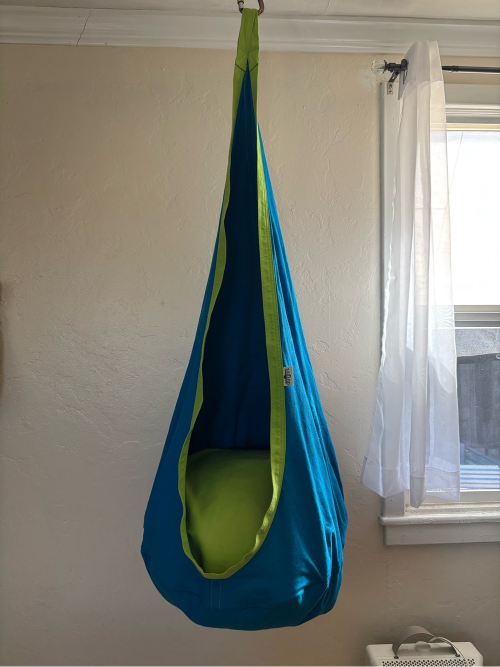 Hanging Sensory Pod Swing for Kids - Blue & Lime